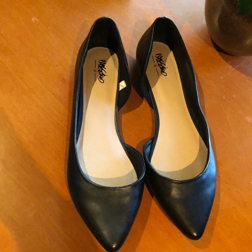 Black flats